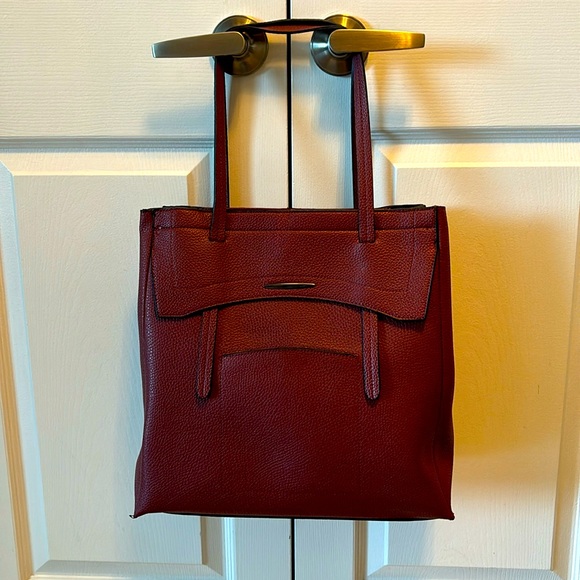 Burgundy leather tote bag - Picture 1 of 2